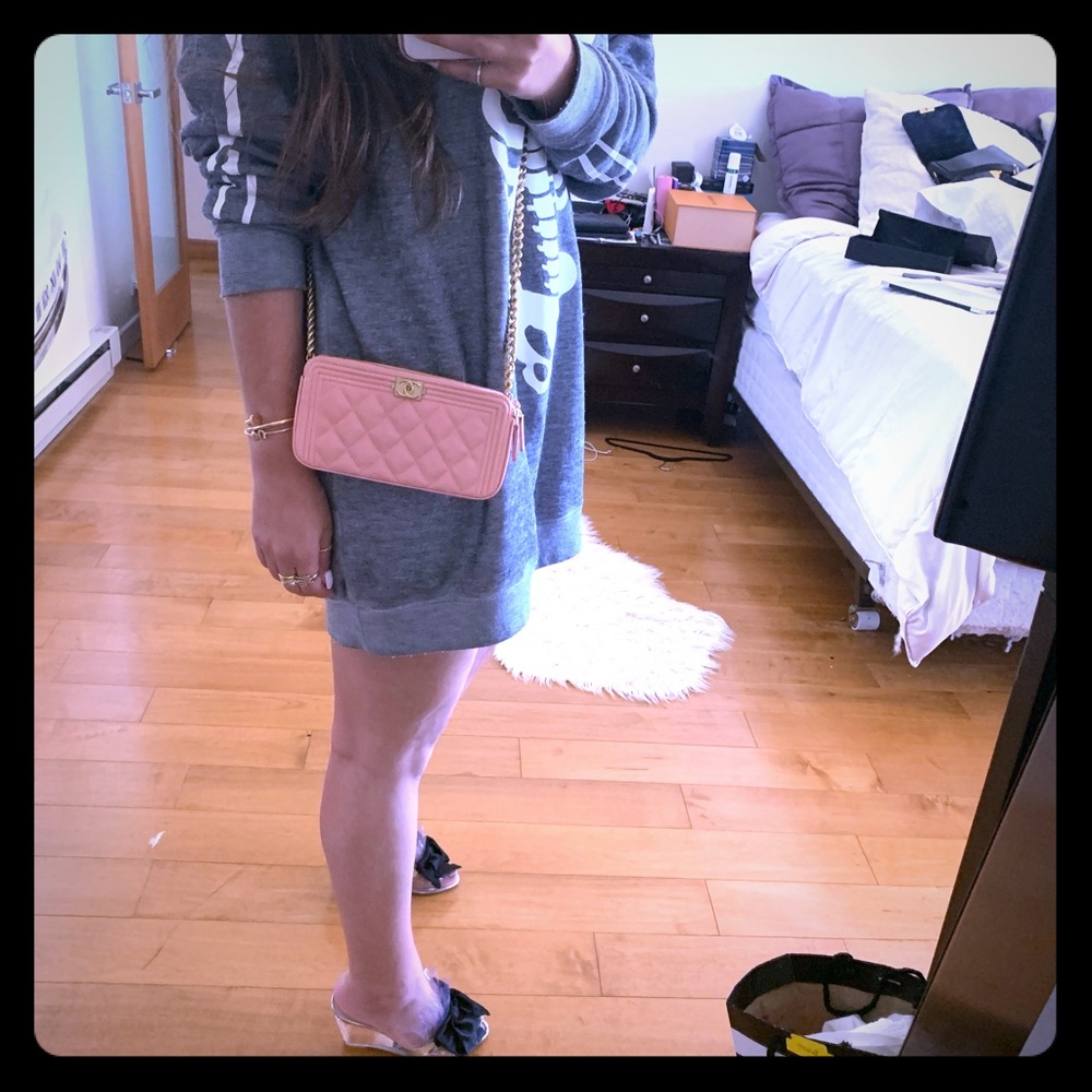 Chanel wallet on a chain - Picture 5 of 9